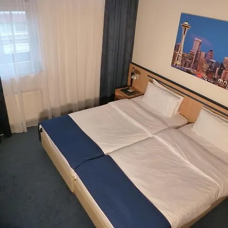 Essen City Suites 3*
