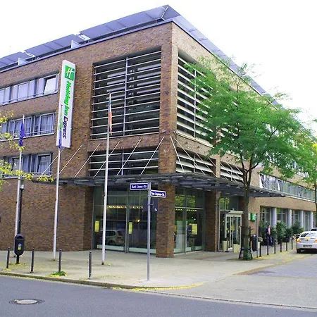 Essen City Suites 3*