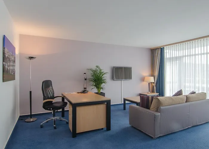Essen City Suites Hotell 3*
