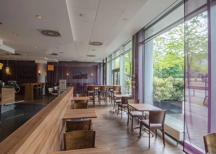 호텔 Essen City Suites 3*