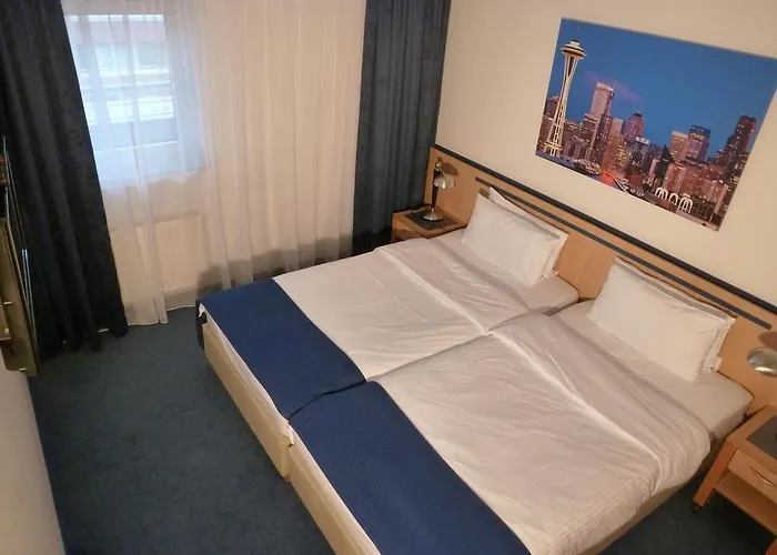 Essen City Suites 3*