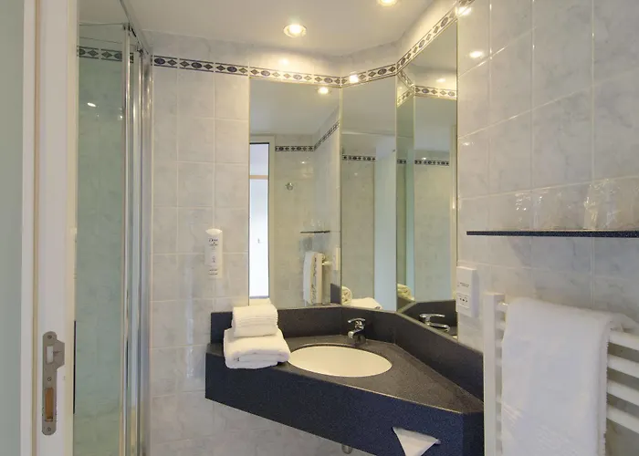 호텔 Essen City Suites 3*