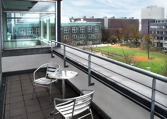 Essen City Suites 3*